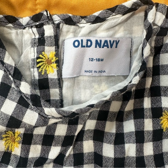 Old Navy Baby Girls Dress - Picture 3 of 6